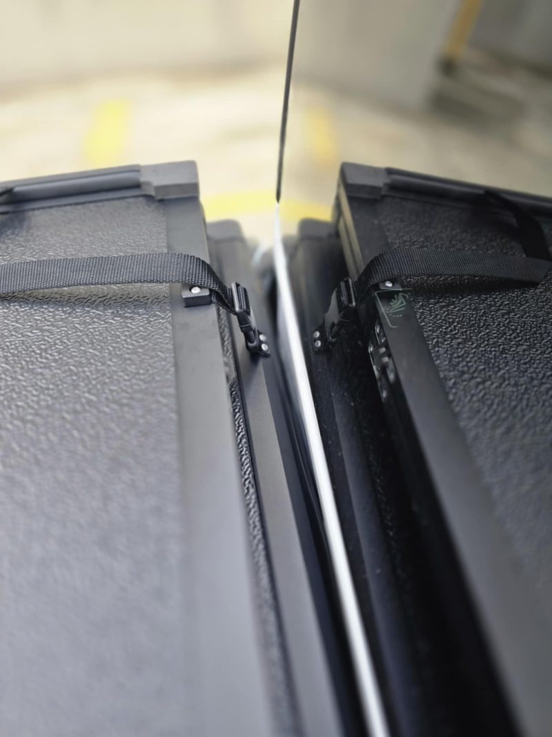 BYD SHARK 6 LOCKABLE METAL TRIFOLD COVER - Image 7