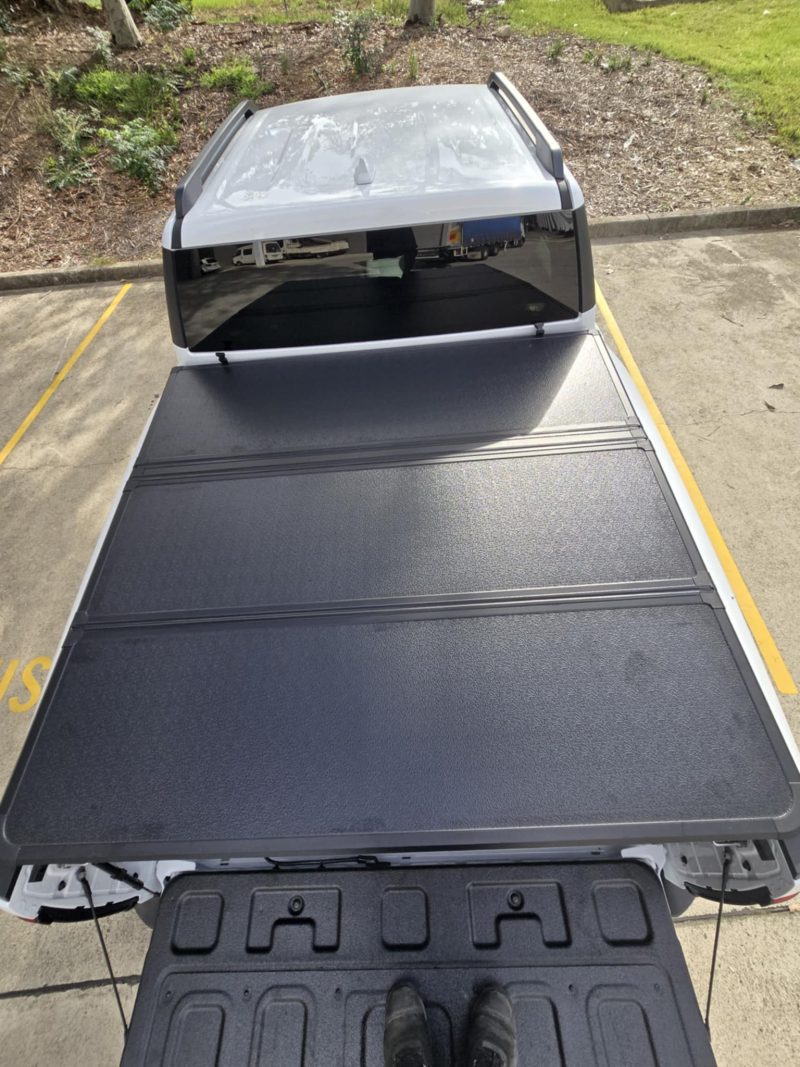 BYD SHARK 6 LOCKABLE METAL TRIFOLD COVER - Image 11